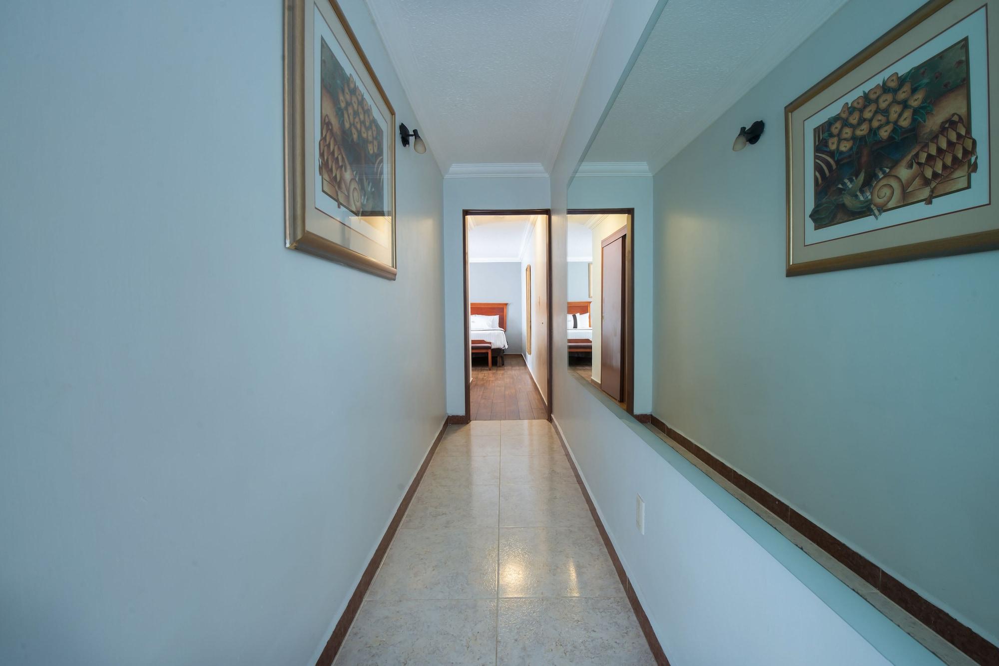 Del Marques Hotel And Suites Guadalajara Exterior photo